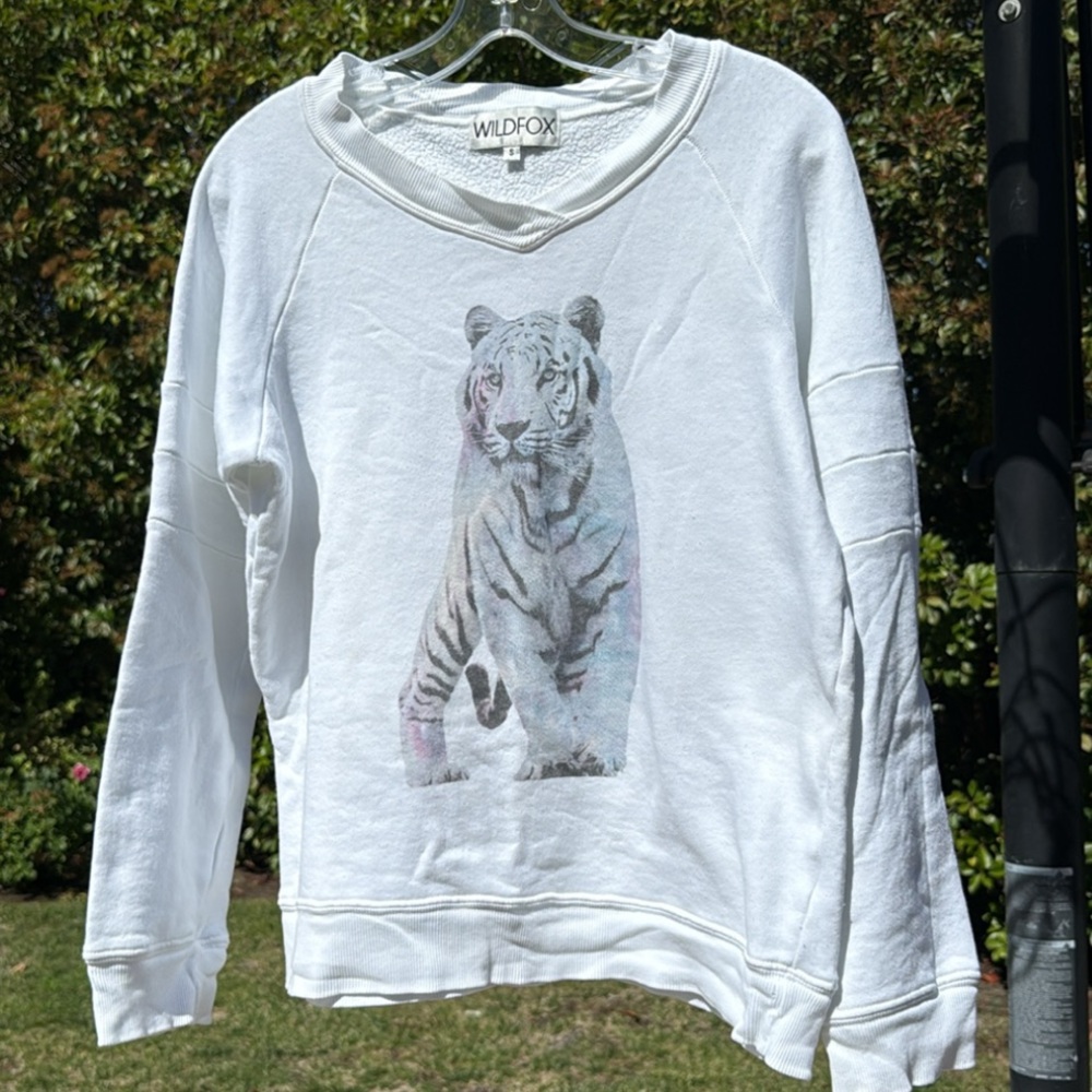 🌿 Wildfox White Tiger Print Sweatshirt